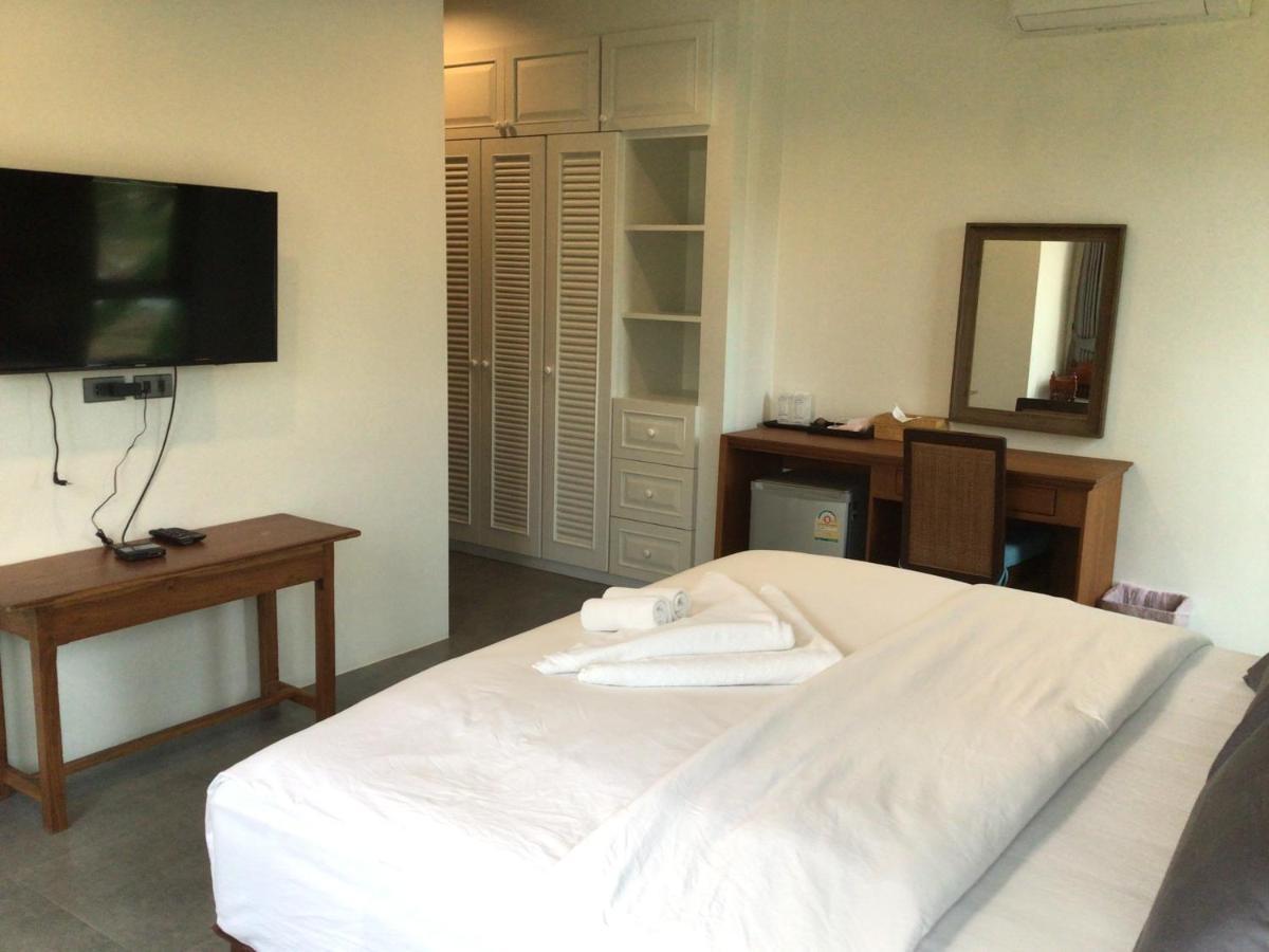 波普托Baan Yaimai Boutique Samui公寓 外观 照片