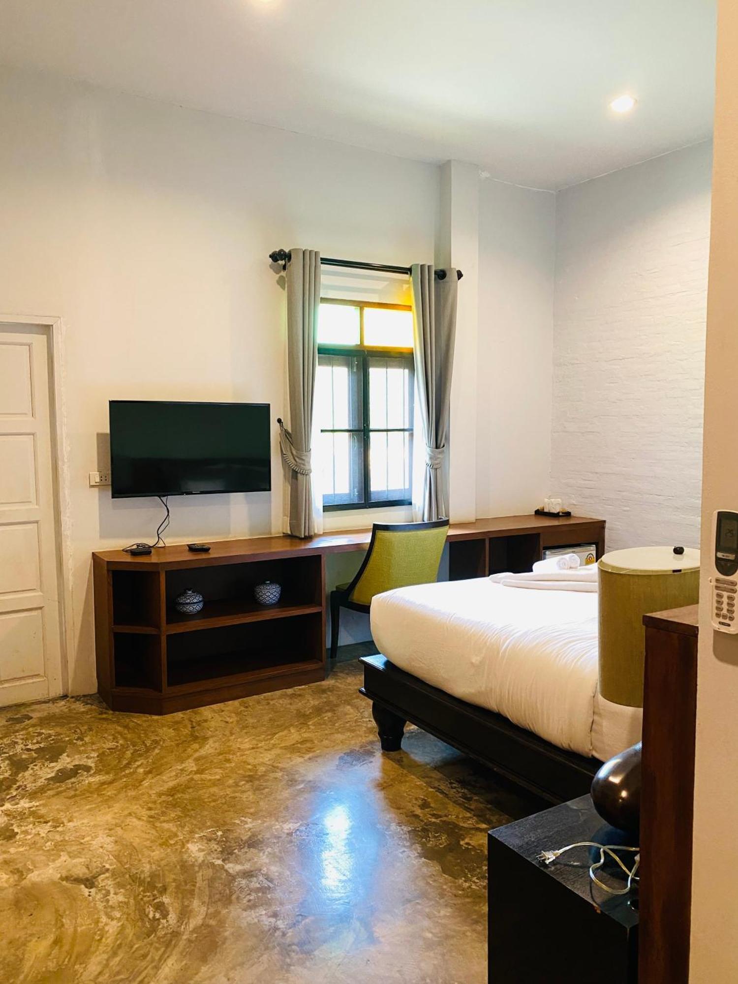 波普托Baan Yaimai Boutique Samui公寓 外观 照片